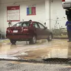 صني 2002 قير عادي متحركات شرط مكينه مكيف شغال فحص منتهي