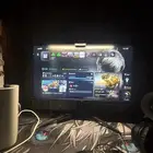 شاشه لي البيع 250 مالها شهر عندي