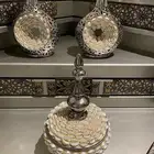 تحف من المطلق