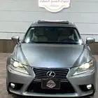لكزس is350