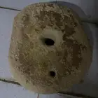 رحاء قديم. للبيع توجد حبه واحده فقط