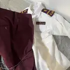 لابس حارس أمن عنابي