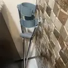 عكازات طبيه