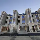 للبيع شقق تمليك علوي مع سطح خاص ومصعد حي المعارض 520 الف