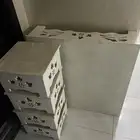 طاولة مع طولات صغيره