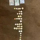 للبيع قروش من أنحاء العالم كلها