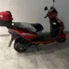 دباب هونداي مع اللوحات