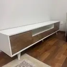 للبيع طاولة تلفزيون