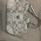 شنطه كوتش
