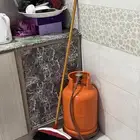 السلام عليكم اثاث شبه جديده للبيع