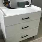 تسريحه جديده للبيع مع مرايتها و كنبه ايكيا
