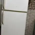 ثلاجه   وطاوله ضيافه