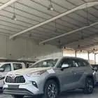 تويوتا هايلاندر GLE هايبرد الوان فضي موديل 2025