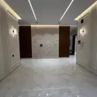 للبيع دور في العزيزية على شارعين شغل فاخر