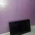 شاشه حجم وسط نضيفه جدا