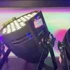 للبيع عدد 2 جهاز اضاءة ملون خارج وداخلي
