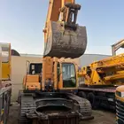 عدد 2 بوكلينات هونداي حجم 300 موديل 2014 و 2013