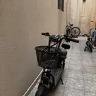 سكوتر راكب واحد سله