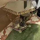 عربية ملكة لون ذهبي