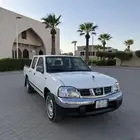 نيسان ددسن مع لوحة مميزة