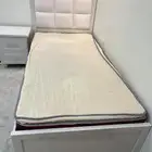 3 غرف نوم مستعملة بحالة ممتازة