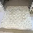 للبيع مرتبة سرير