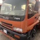 للبيع ايسزوز لوري 2009 مخزان