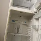 ثلاجه للبيع   شغال الفريزر فقط وتبريده كويس