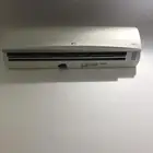 اثاث 1 مكيف LG وثلاث غسالات ملابس وحده سامسونج ووحده LG ووح