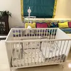 سرير اطفال