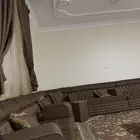 كنب مجلس نظيف وقوي مع الزوليه