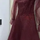 فستان انيق باللون الأحمر الداكن