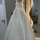 فستان زفاف فاخر وراقي