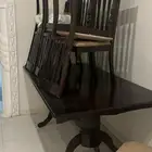 طاولة طعام و كنب و غرفة نوم للبيع