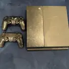 سوني 4 نظيف جدا ومعه يدين الاصليه ويد عاديه