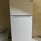ثلاجة للبيع