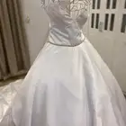 فستان زواج ناعم للبيع
