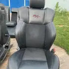 مقاعد rt حاضنه