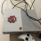 اكس بوكس ون الجهاز جديد الذاكره 1000 معه يدتين و شريطين