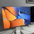 لبيع شاشتين كمبيوتر 4k