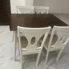 طاولة طعام خشب