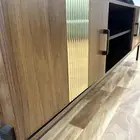 طاولة تلفزيون للبيع