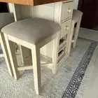 طاولة طعام