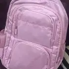 شنطه مدرسيه بناتيه و جديده مافيها ولاشي و تحمل أغراض