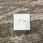 ايربودز 4 جديده بكرتونتها