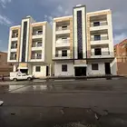 للبيع شقق علويه وشقق ارضيه تشطيب vip ف ابها البديع