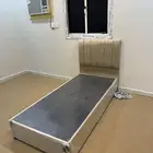 السلام عليكم ورحمة الله وبركاته للبيع أربع أسره خشب