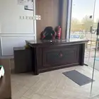 طاولة مكتب للبيع