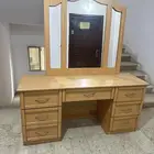 تسريحة مع الكومدينات
