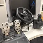 دركسون مع اغراضه للبيع